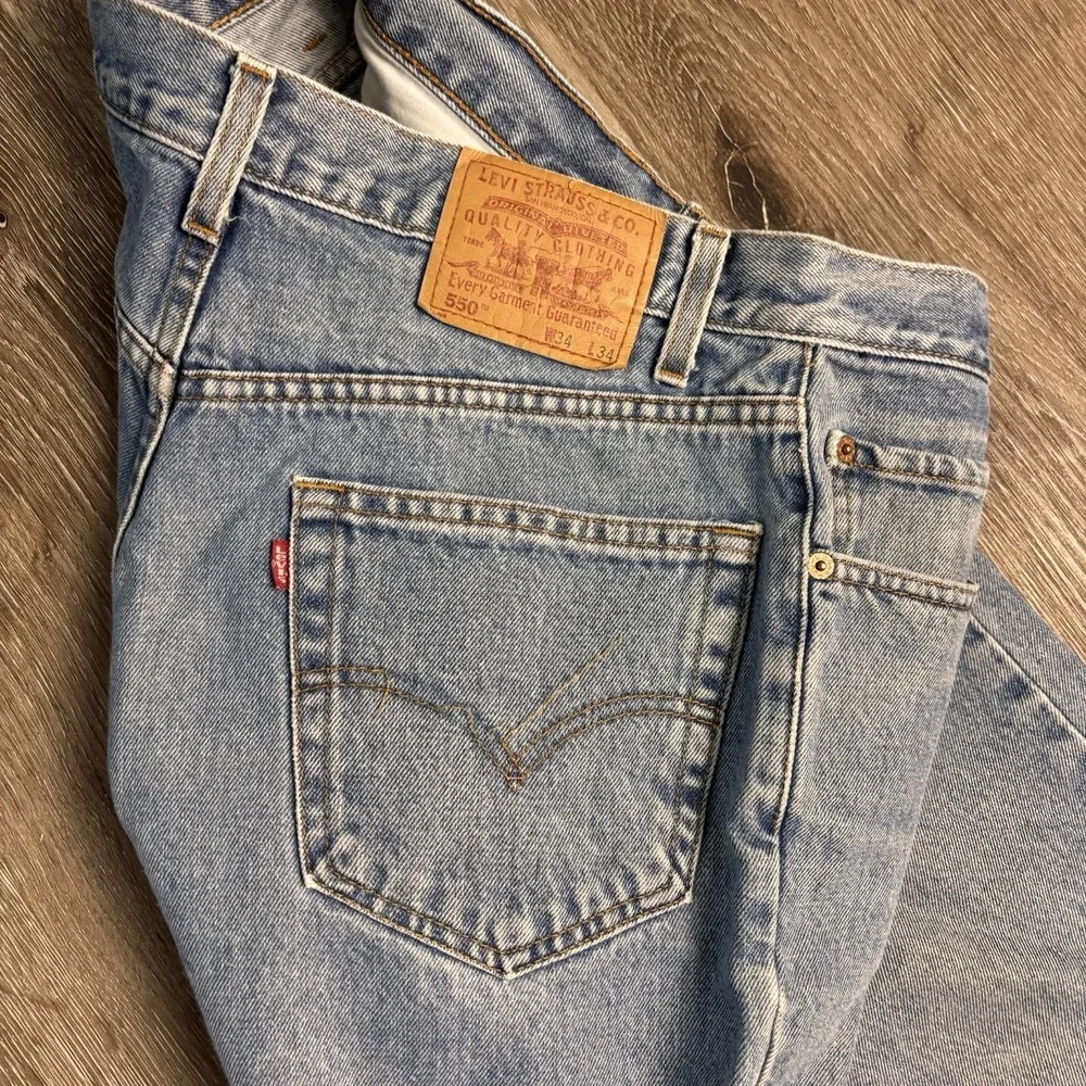 Levi's 550 Vtg 2000 Men's Jeans 34x34 (fits 32x34) Relaxed Lt Blue Stonewash Y2K